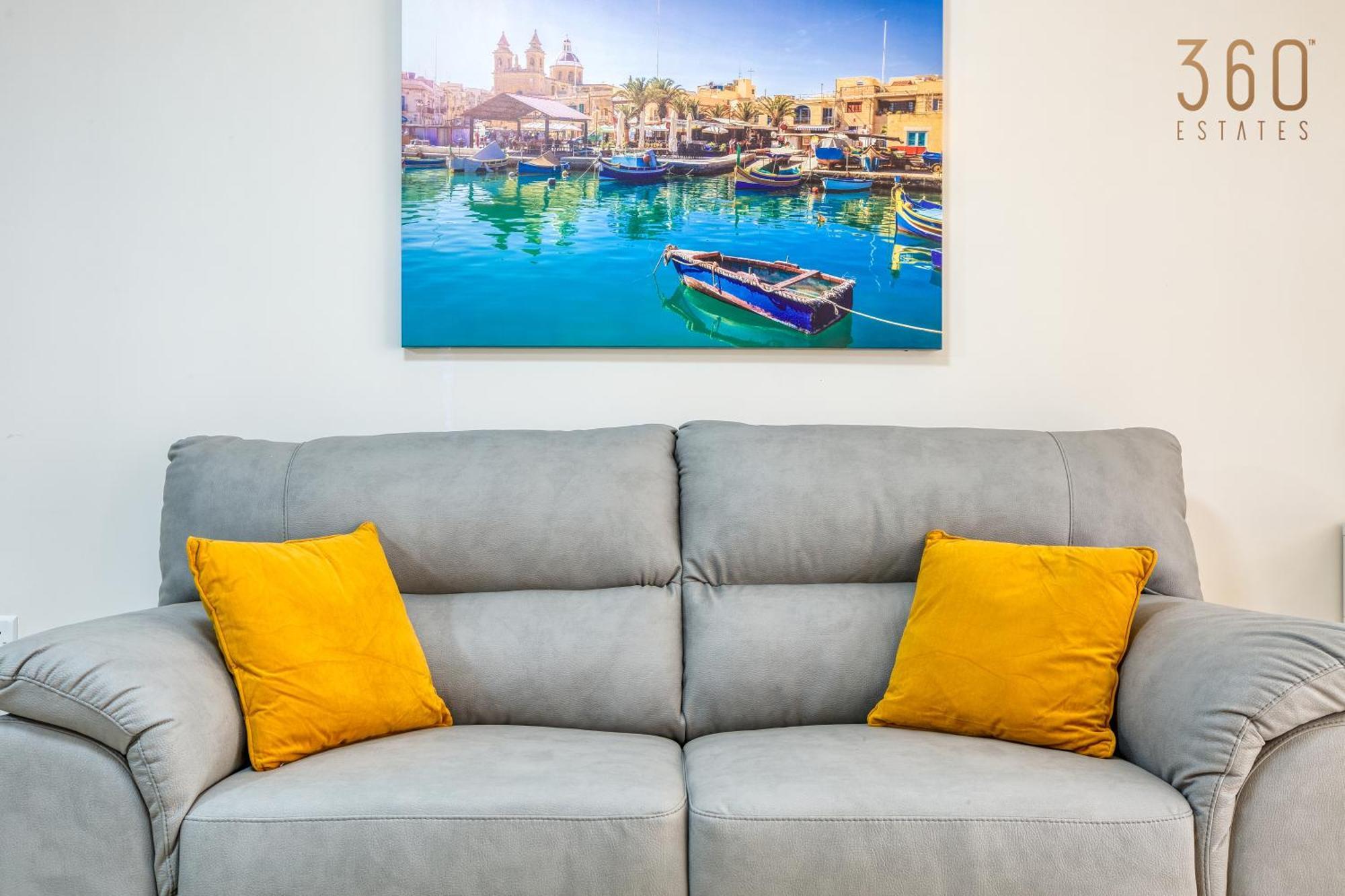 Apartment Lovely 3br With Private Terrace In By 360 Estates *