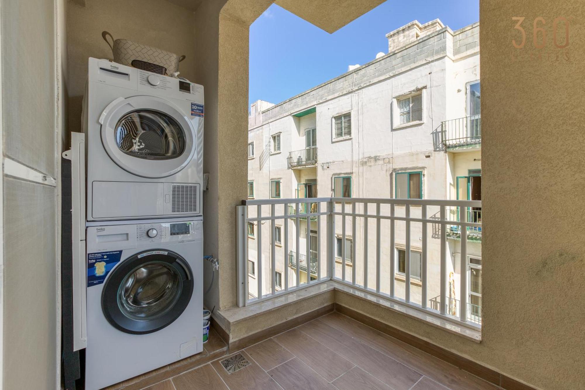 Lovely 3br With Private Terrace In By 360 Estates